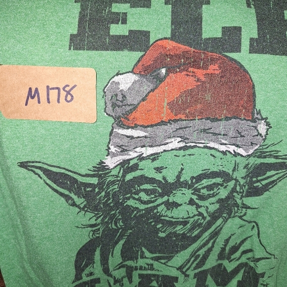 A Star Wars Yoda Christmas t-shirt in a men's size small. ELF I AM NOT. - Picture 5 of 6